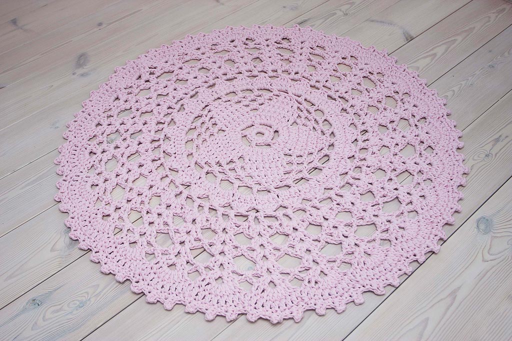Light pink crochet doily rug