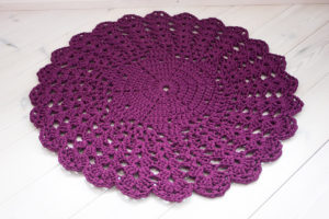 bordo red crochet doily rug