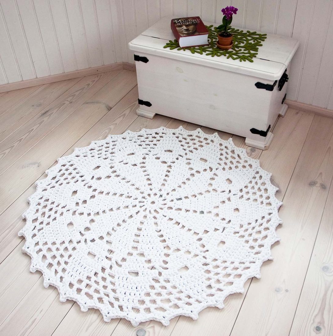 white crochet lace rug