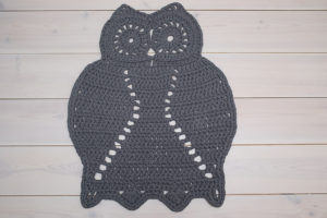 Grey owl rug
